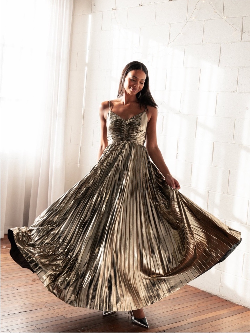 Petal & Pup Naira Metallic Gold Pleated Maxi Dress NWT